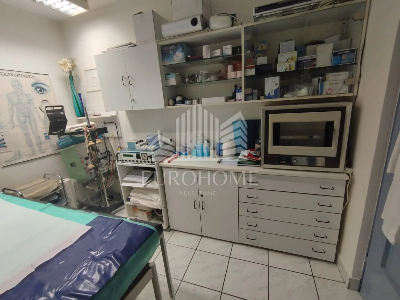 zadar prodaje se uhodana medicinska ordinacija - slika 11
