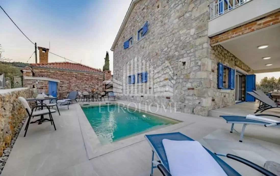 ždrelac, dalmatinska vila s bazenom, prvi red uz more - slika 33