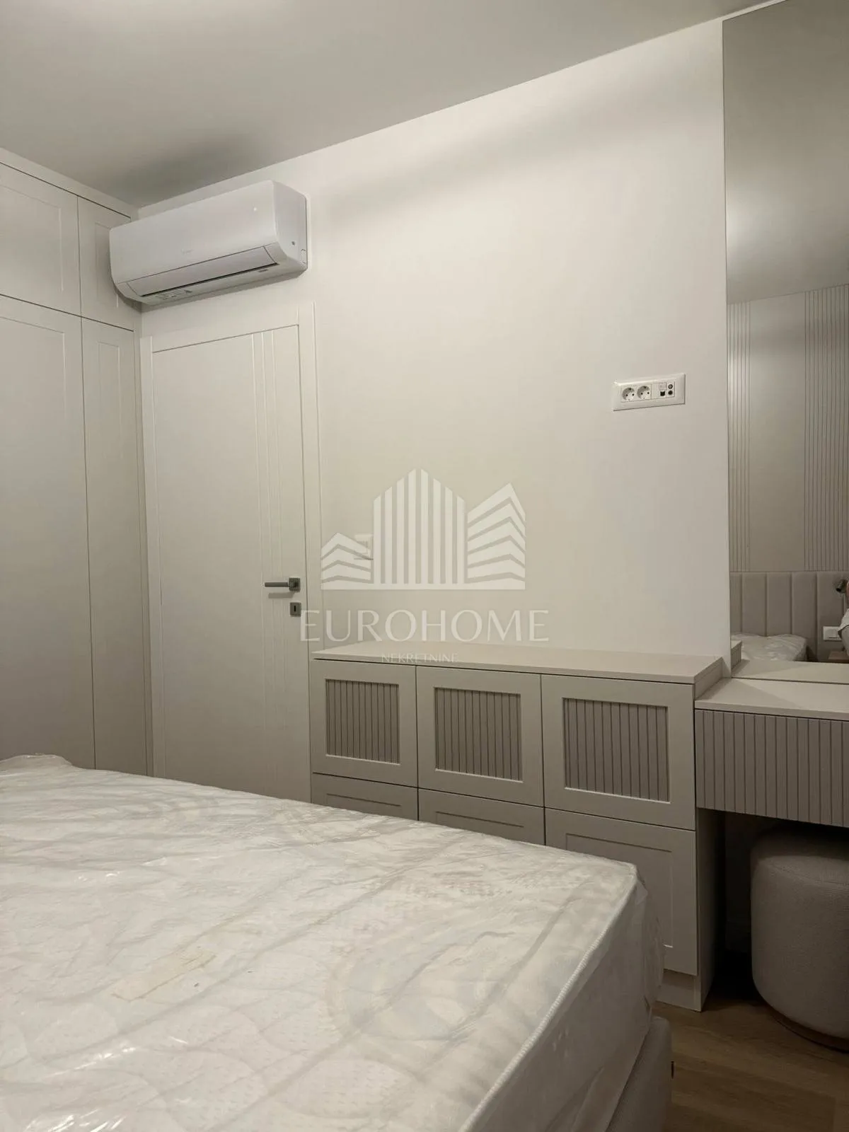 zadar, novogradnja + 2 parkinga, 500 m od mora, na dugoročno (iznajmljivanje) - slika 15