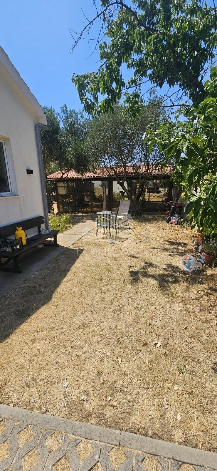 zadar- okolica- oaza mira, kuća sa bazenom, 1000m okućnice - slika 4