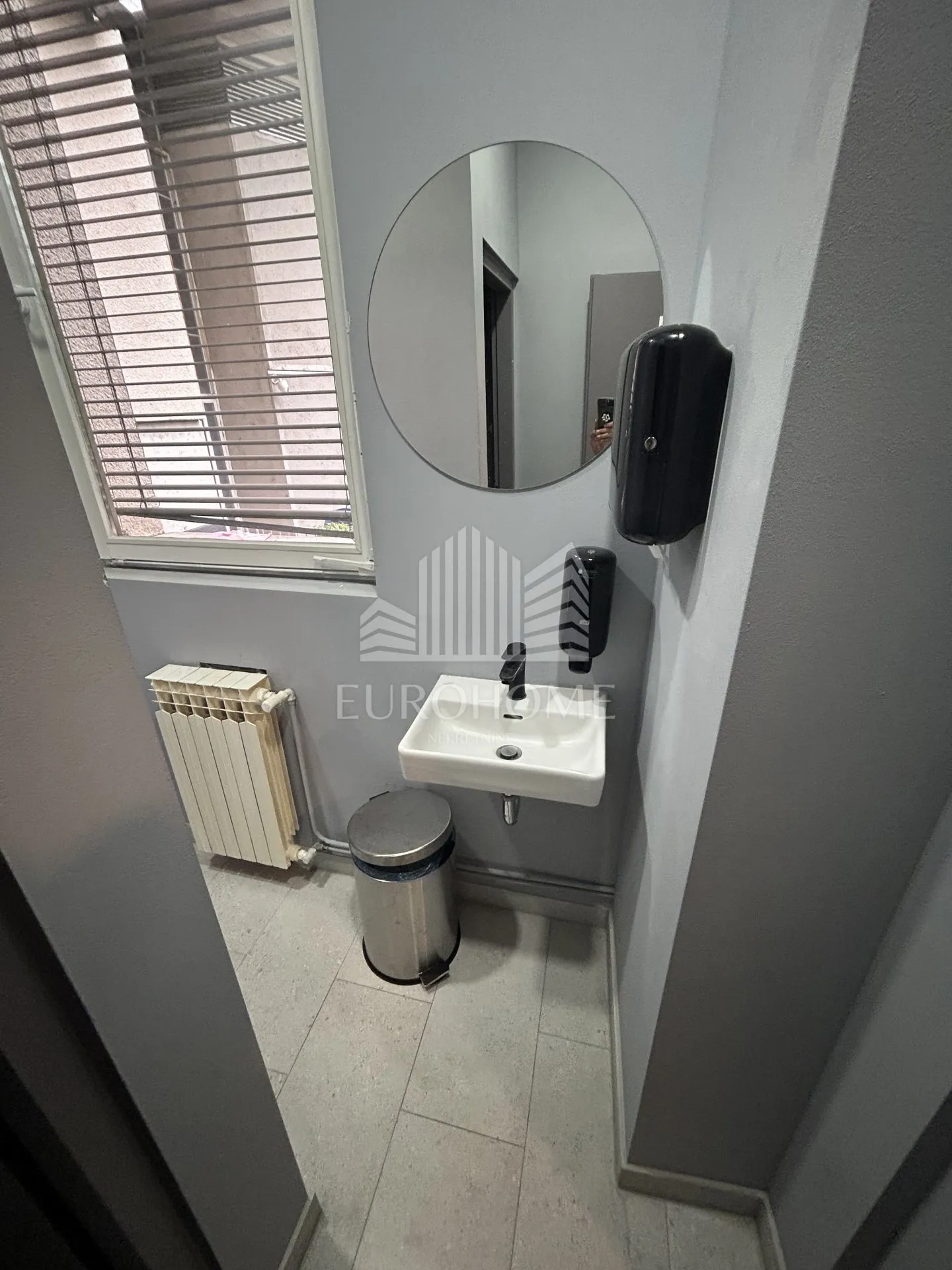 renoviran i opremljen poslovni prostor od 70m² u centru zagreba - slika 13