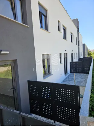 zadar-vir vrhunski apartman u uvali jadro - slika 7