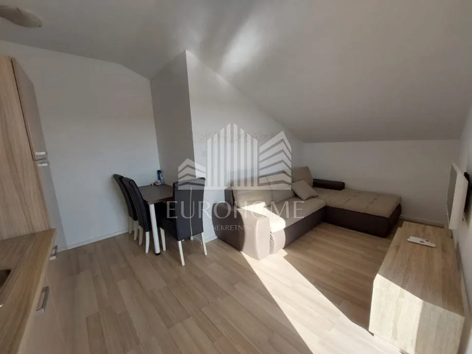 pag, košljun, 2 renovirana apartmana 120m od mora+ 2 parkirna mjesta - slika 4