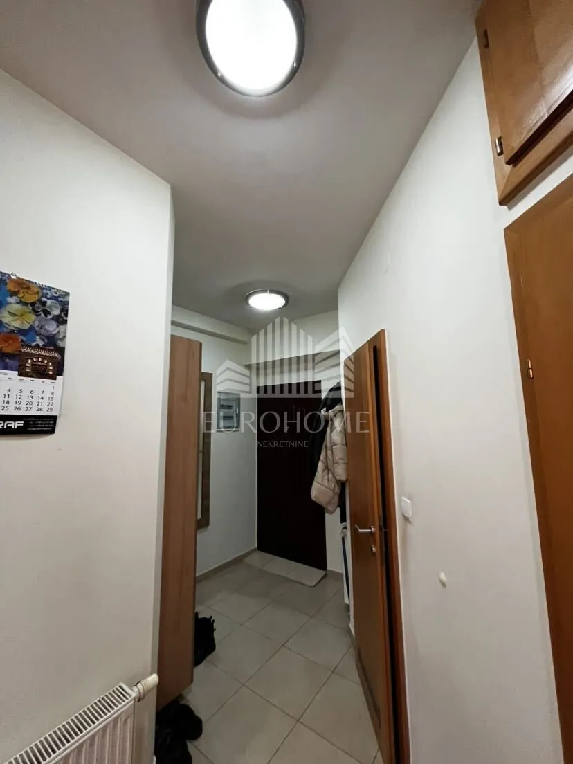 retfala, namješten trosoban stan, lift, garaža, 125m2 - slika 11