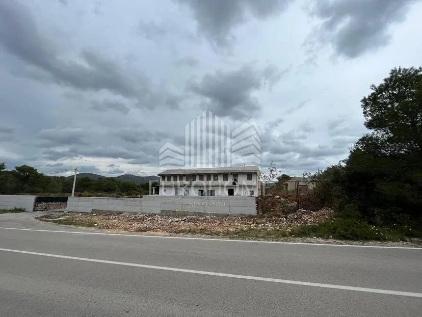 atraktivno građevinsko zemljište za retail razvoj – brodarica (šibenik) - slika 4