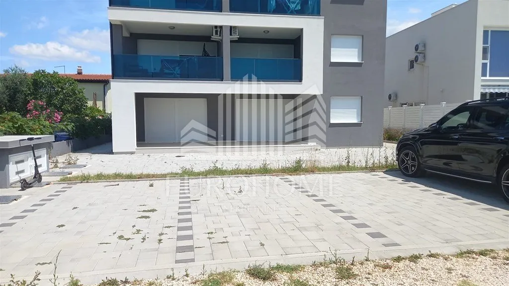 Novogradnja, stan 144m2, otok Vir