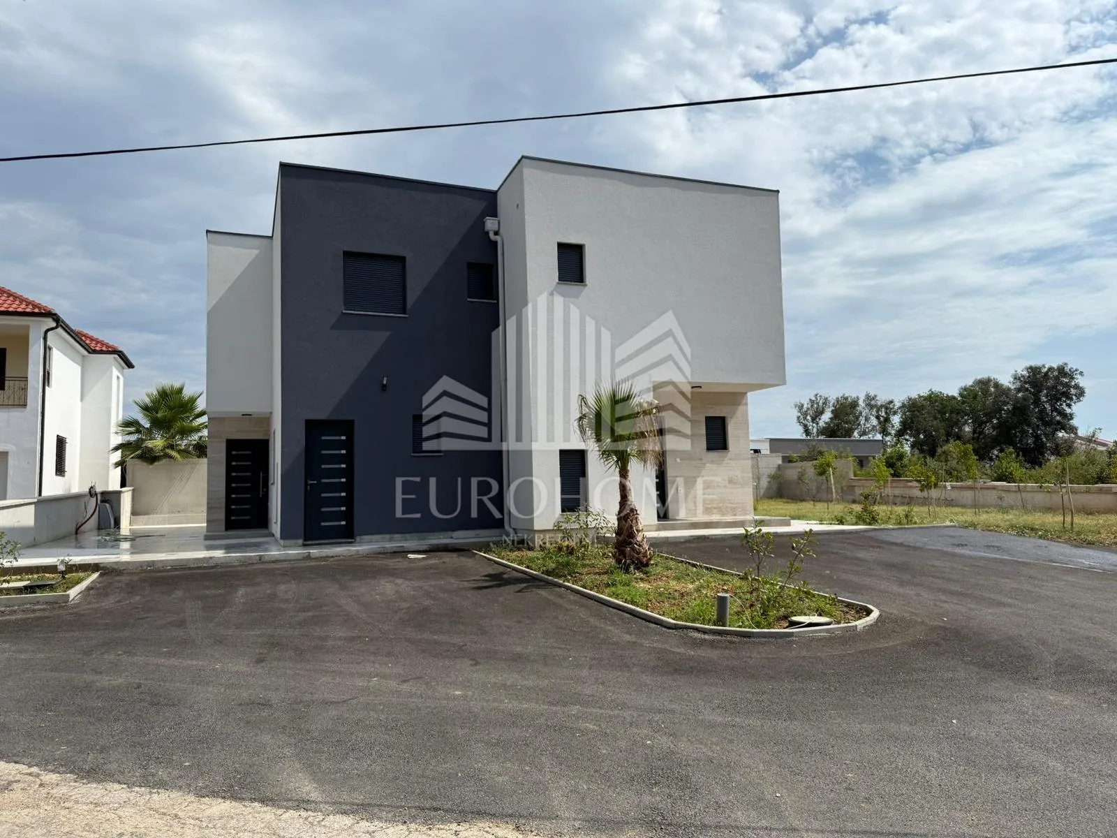 zaton, prekrasna kuća s bazenom (115 m2) + prostrana okućnica (250 m2) - slika 9