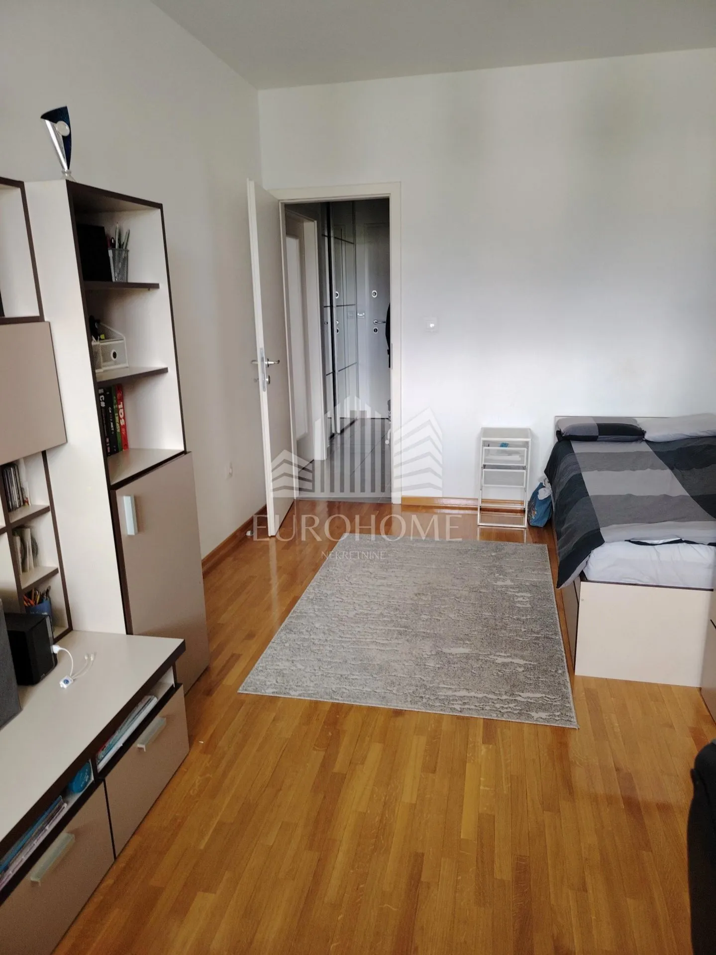 3s stan 73,22m2, parkirno mjesto, prečko, trešnjevka jug - slika 7