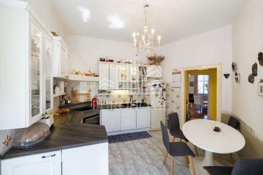 osijek, gornji grad, secesijska arhitektura, visoki stropovi, trosoban stan za prodaju, 125 m² - slika 5