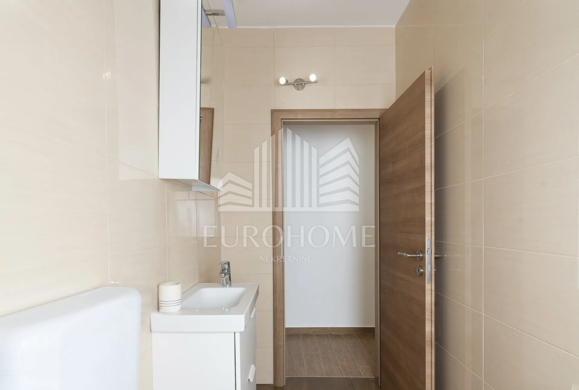 prilika! villa s bazenom 280m2, posedarje - slika 30