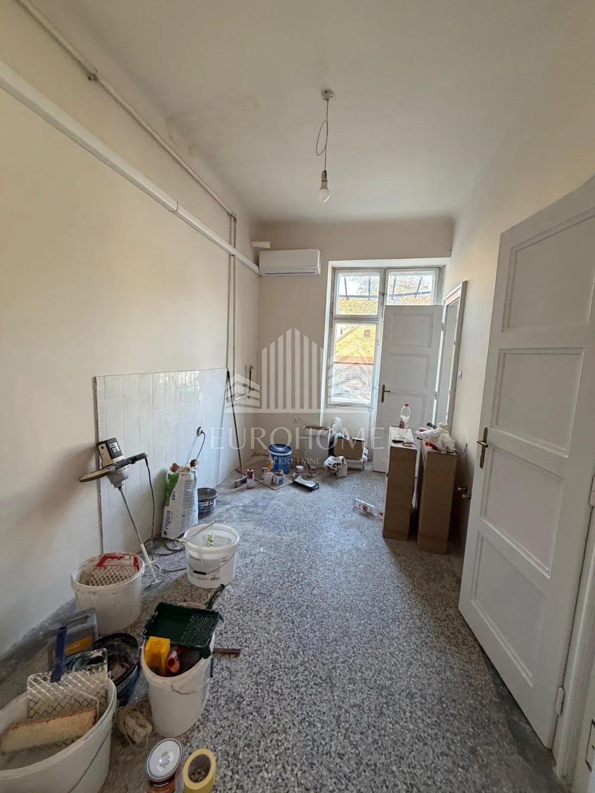 najam za radnike(max70) zgrada 7 stanova,medveščak, 19 €/m2 - slika 8