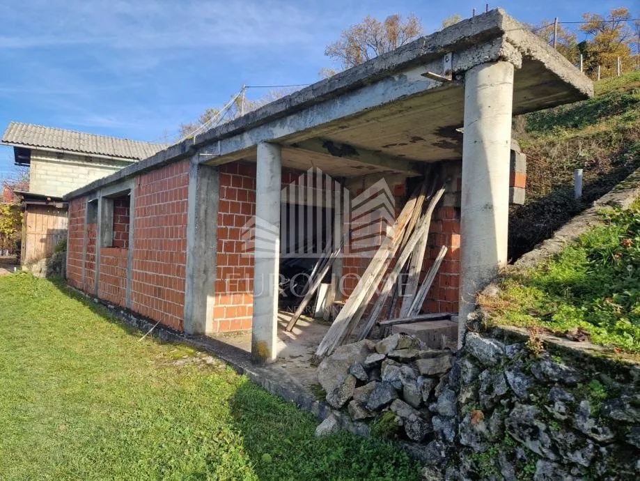 zemljište s započetom gradnjom,70 000€,200m2-350€/m2 - slika 11