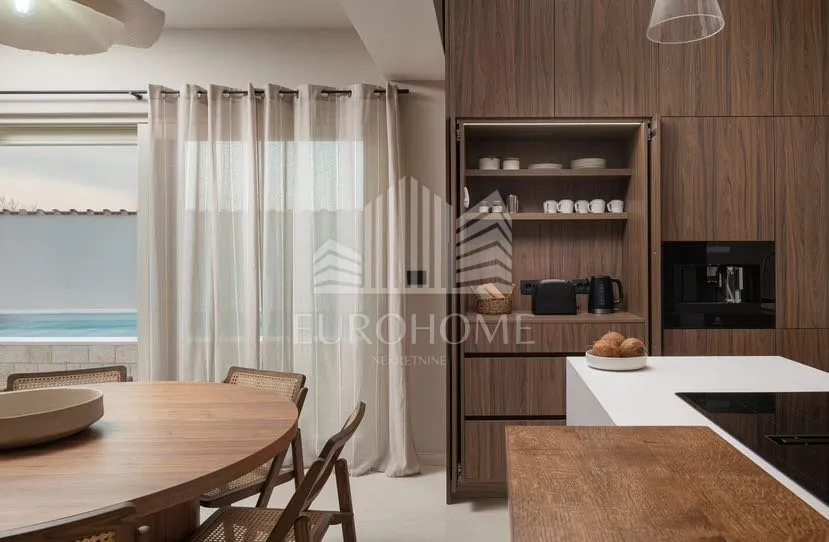 zadar, nin, villa prvi red do mora, 320m2 - slika 6