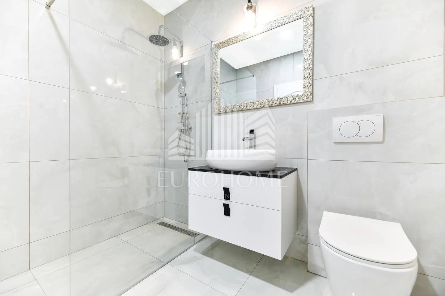 prilika, gornje raštane, vila s bazenom 194 m2 - slika 13