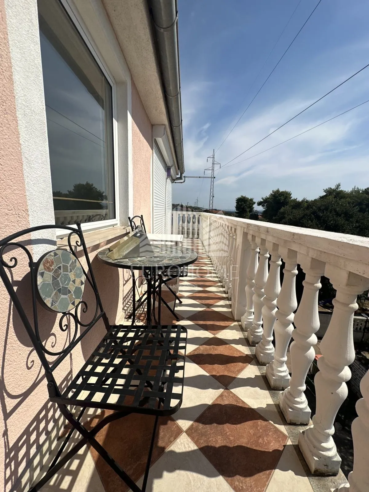 zadar- četverosoban stan,130.00 m2, cjelogodišnji najam - slika 4