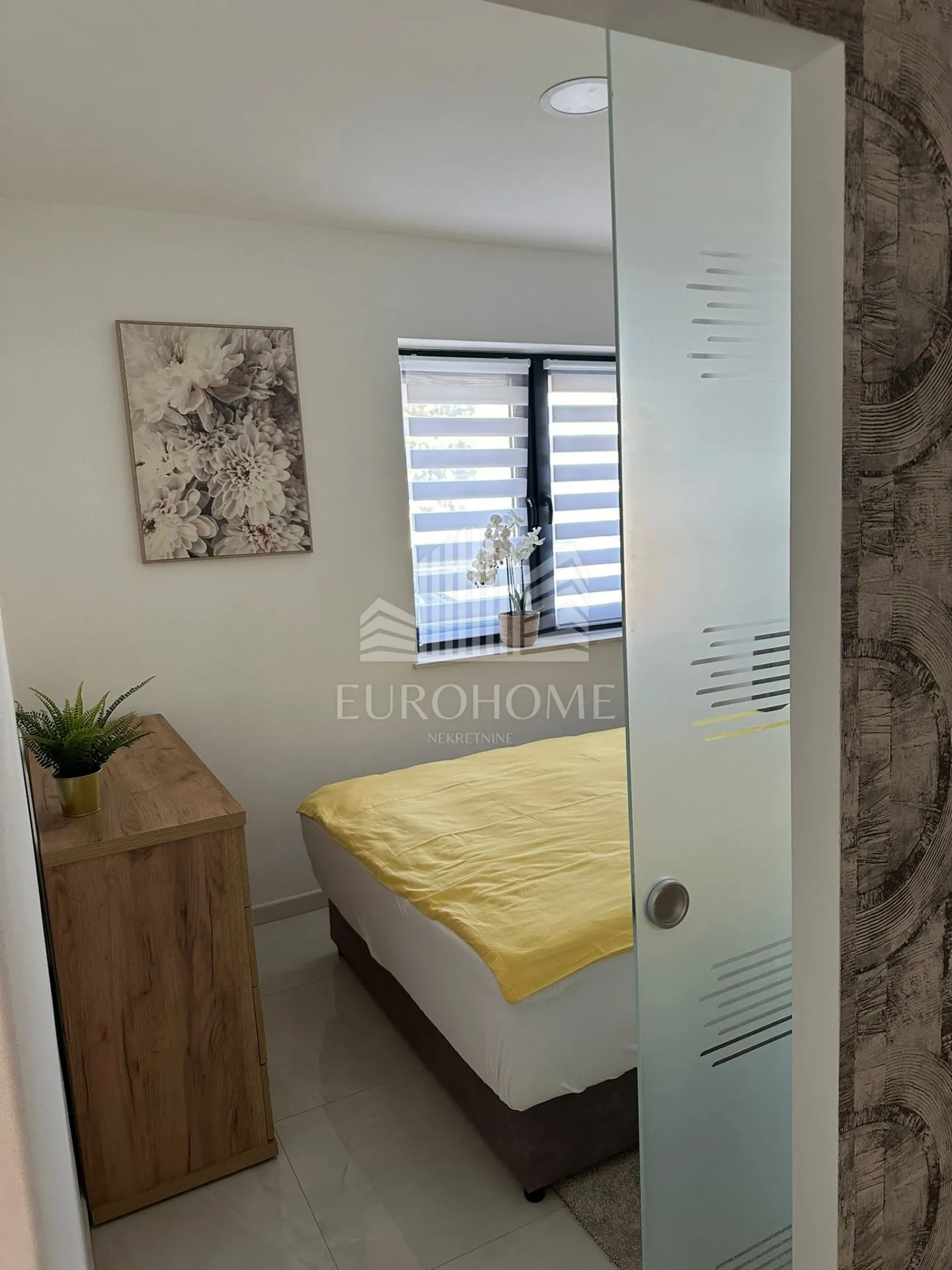 šibenik-vodice luksuzan kompletno namješten stan142.418m2 - slika 25
