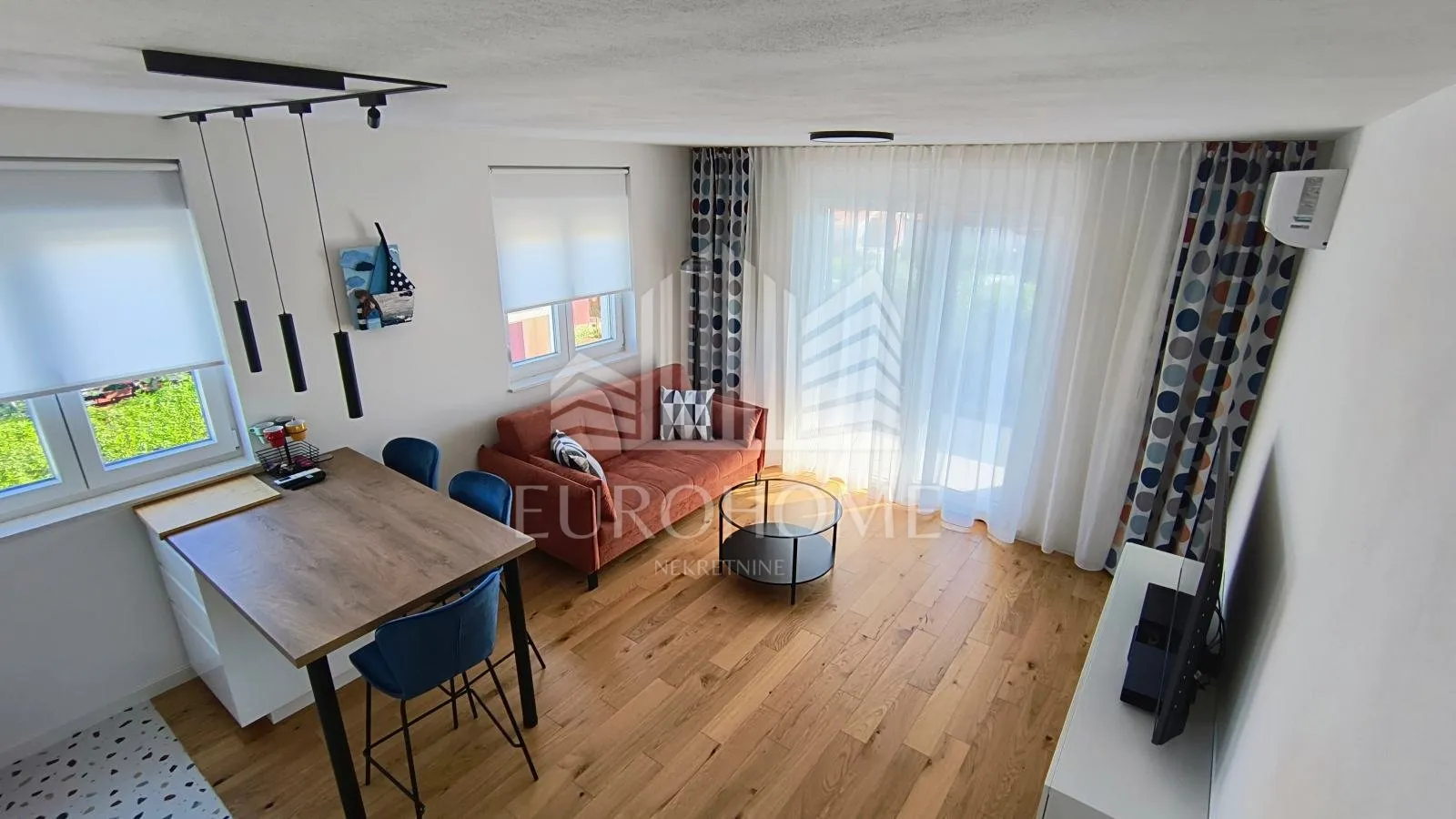 zadar, prekrasan stan s krovnom terasom, dugorocan najam - slika 15