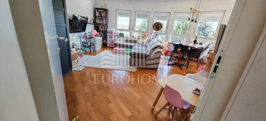 2S stan, 60m2,Velika Gorica blizina centra