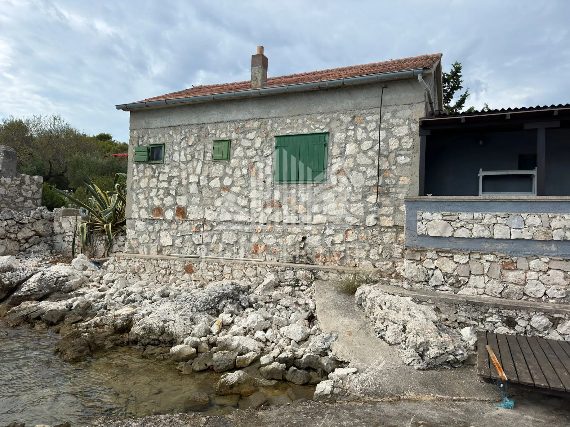 autentična dalmatinska kuća od 66 m2 na otoku žutu – mir, priroda i šarm kornata - slika 17