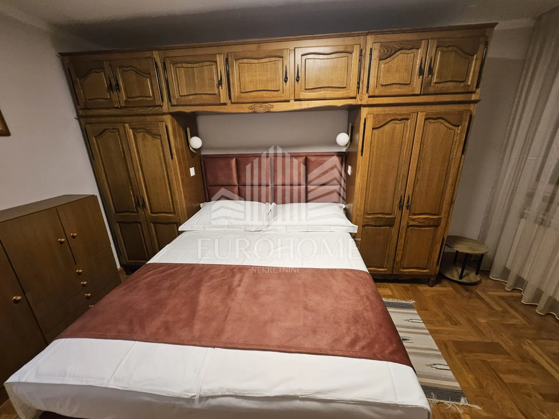 bulevar, dvosoban stan+pm, dugoročni najam - slika 10