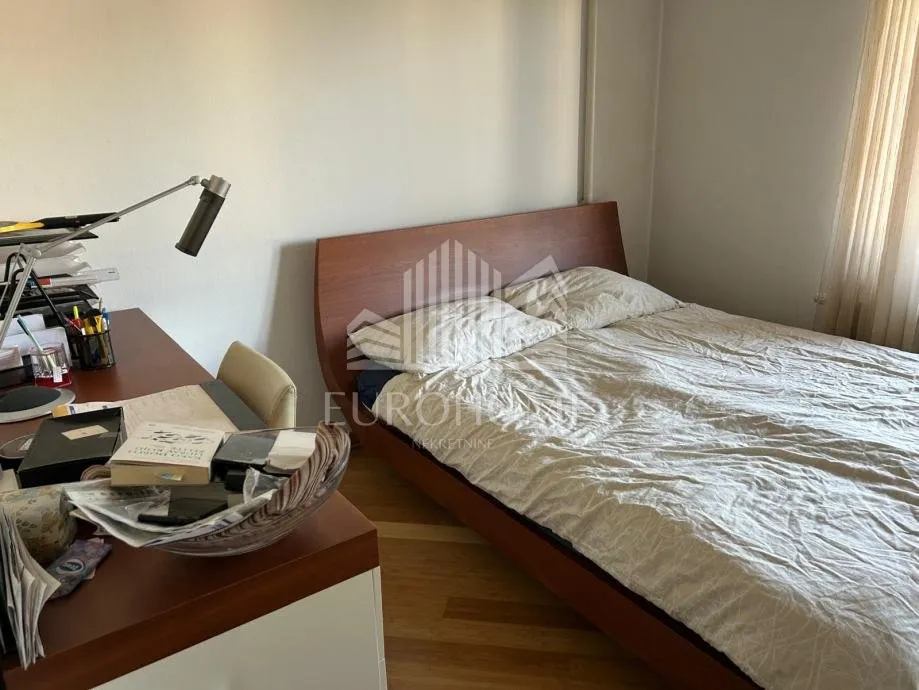 višenamjenska kuća s pogledom 500m2 - črnomerec - - slika 4