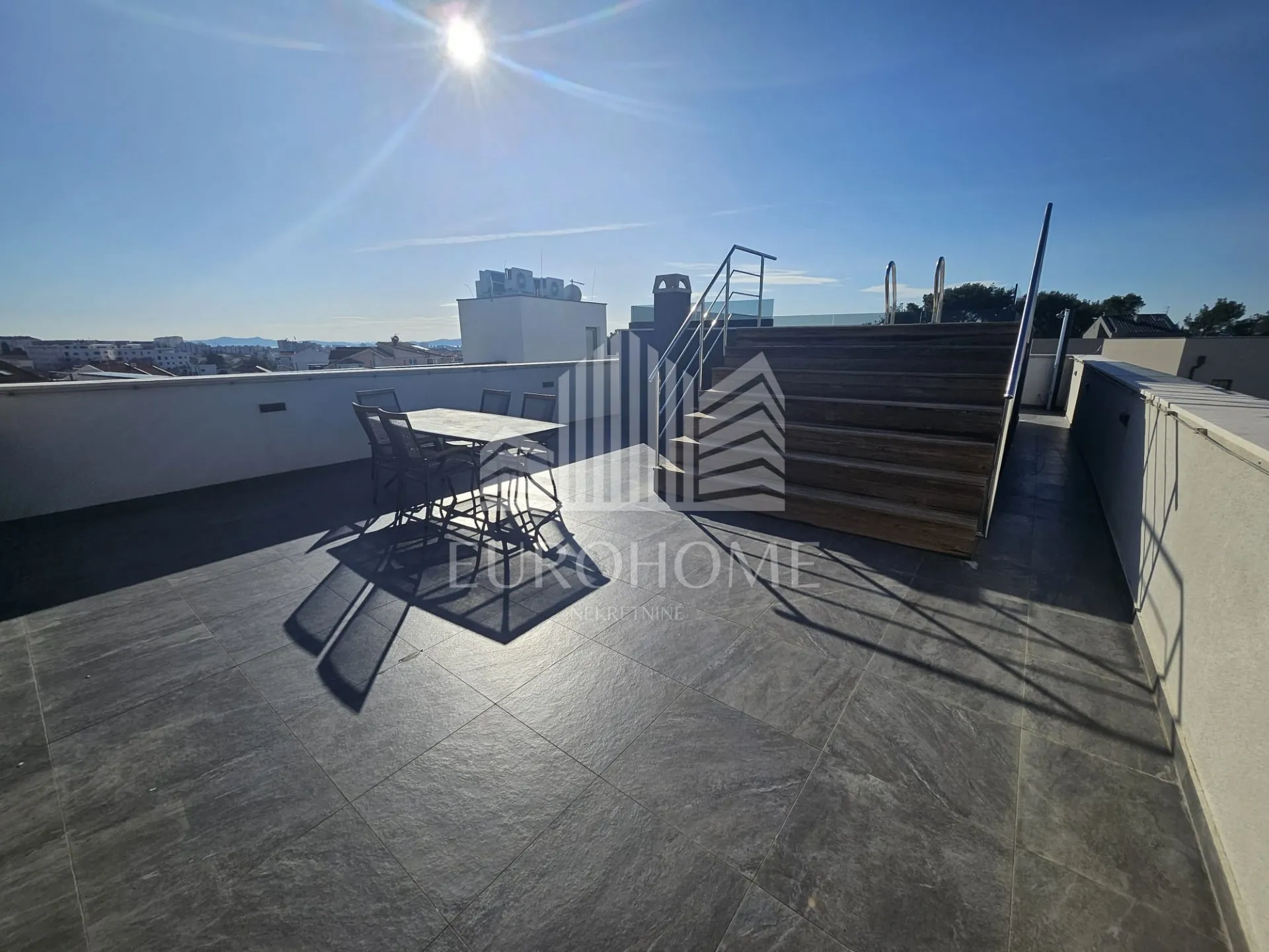 zadar-petrići, nov penthouese sa krovnom trasom i bazenom, potpuno namješten,146m2 - slika 28