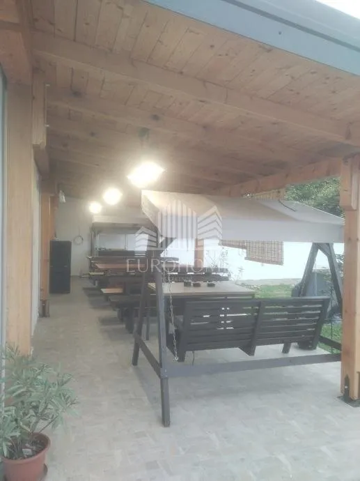 odlična prilika! kuća s poslovnim potencijalom i najmom 2037€/m2 - slika 11