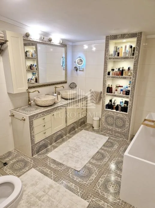 penthouse, vrbani, prvi red uz jezero, četverosoban + garaža - slika 3