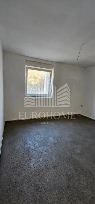 otok pag, grad pag, kuća s 4 odvojena apartmana - slika 5