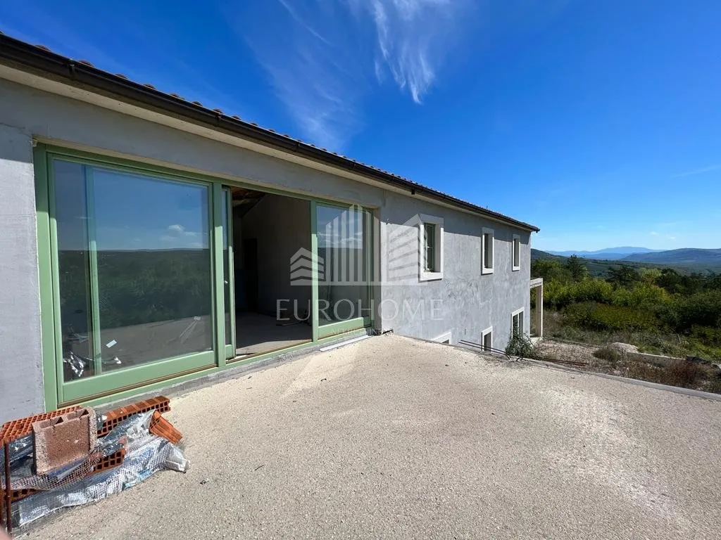 grožnjan, vila 184m2, zemljište 2442m2 - slika 3
