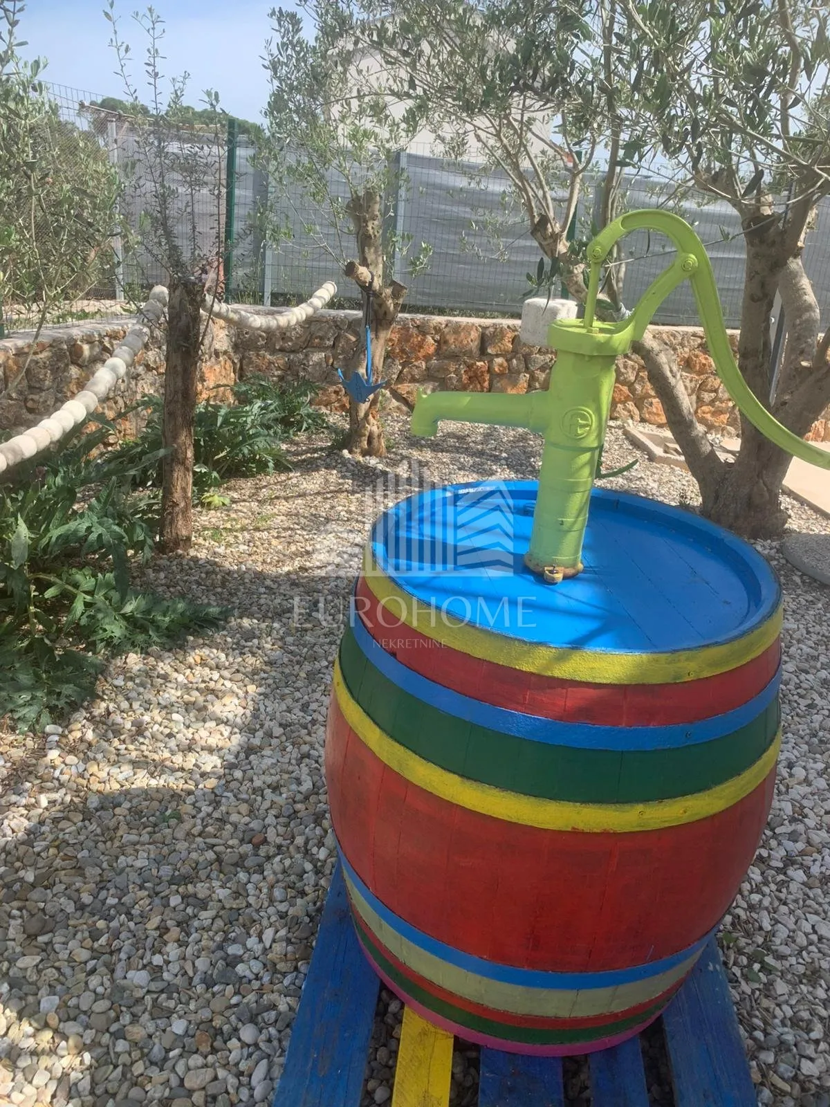 ždrelac, dalmatinska vila s bazenom, prvi red uz more - slika 31