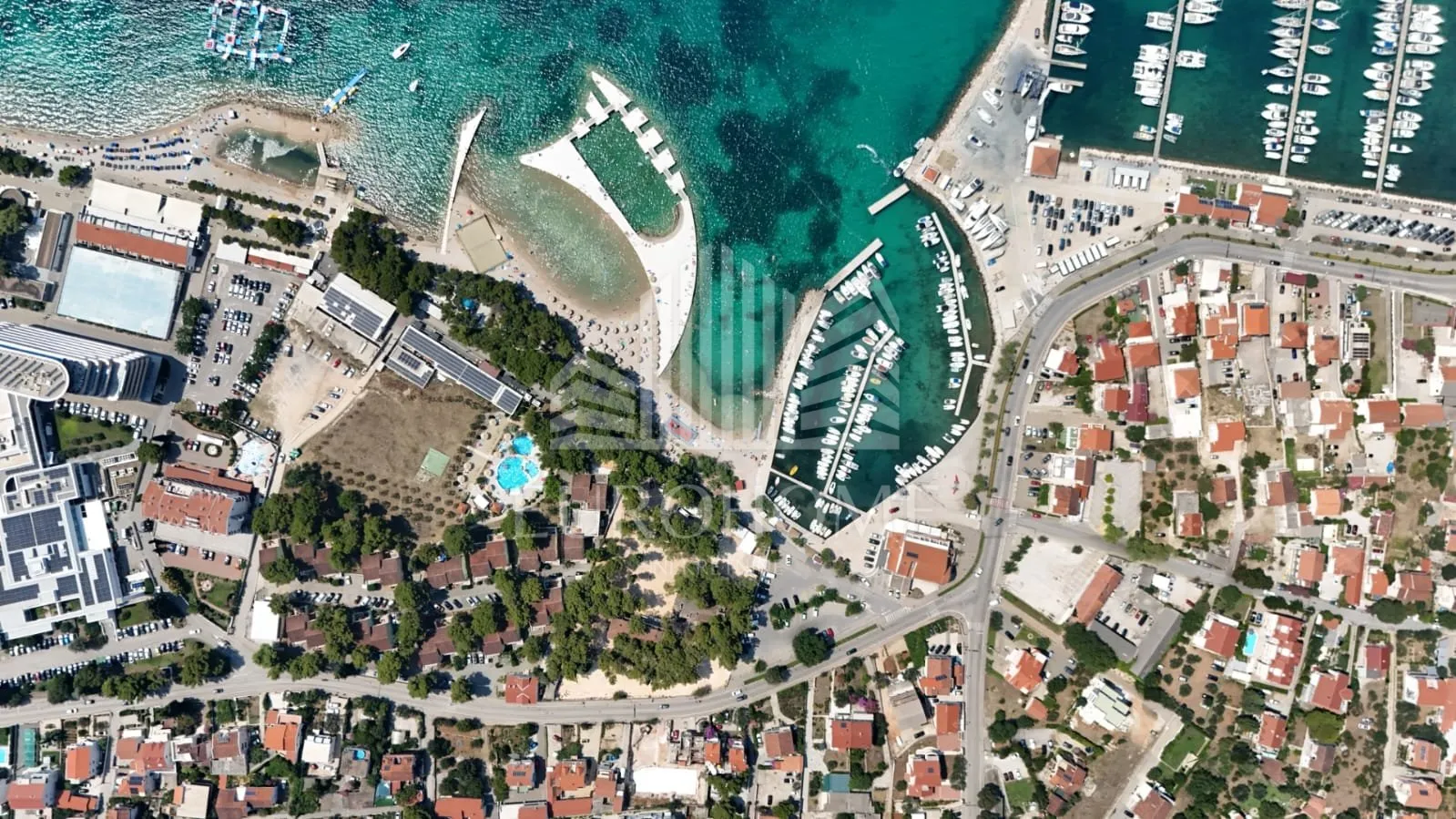 vodice, luksuzni stan uz plažu s5, top lokacija, garaža, 119m2 - slika 21
