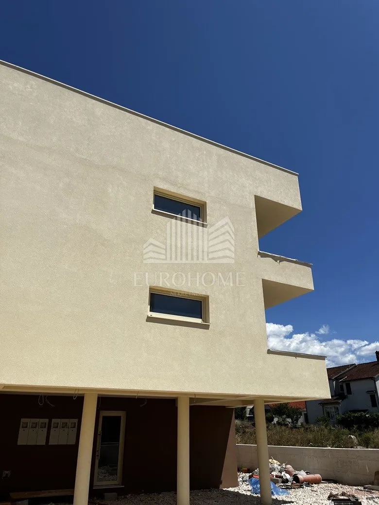 zadar, bili brig, dvosoban stan s vrtom, 93m2 - slika 2