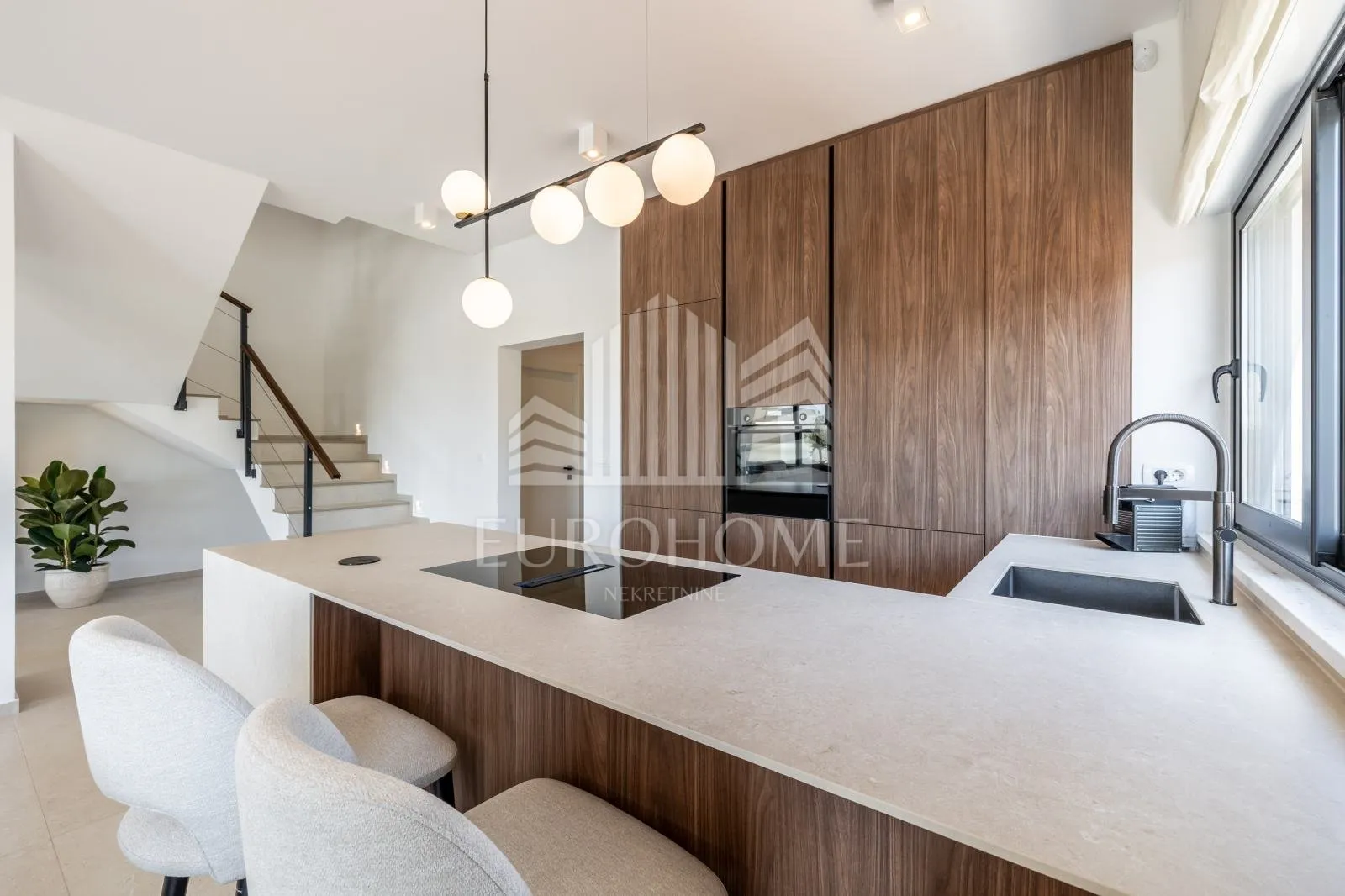 split, kaštel, newly built villa for rent with a heated pool and sea view (iznajmljivanje) - slika 15