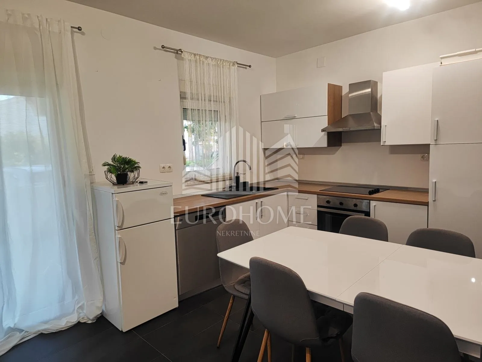 zadar- vir- samostojeća katnica, 200m2 - slika 13