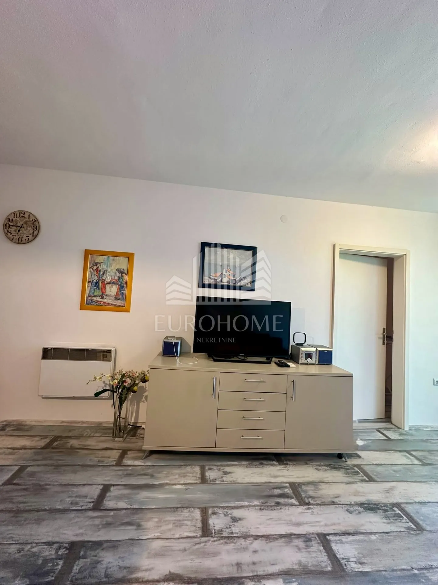nin - trosoban stan 60m², 150 m od mora, parking - slika 3