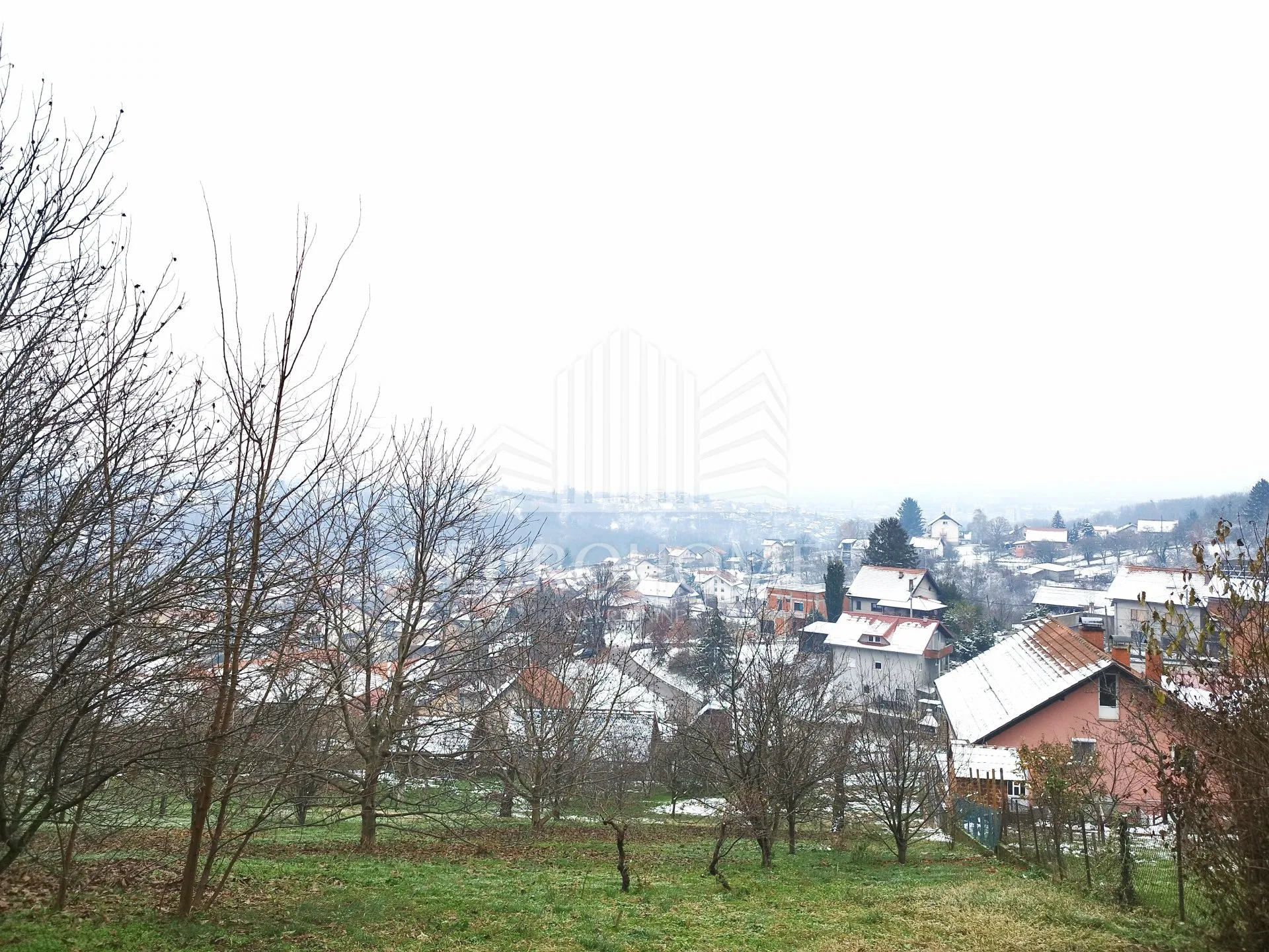 ZEMLJIŠTE - INVESTICIJA, 90€/m2 - Zagreb