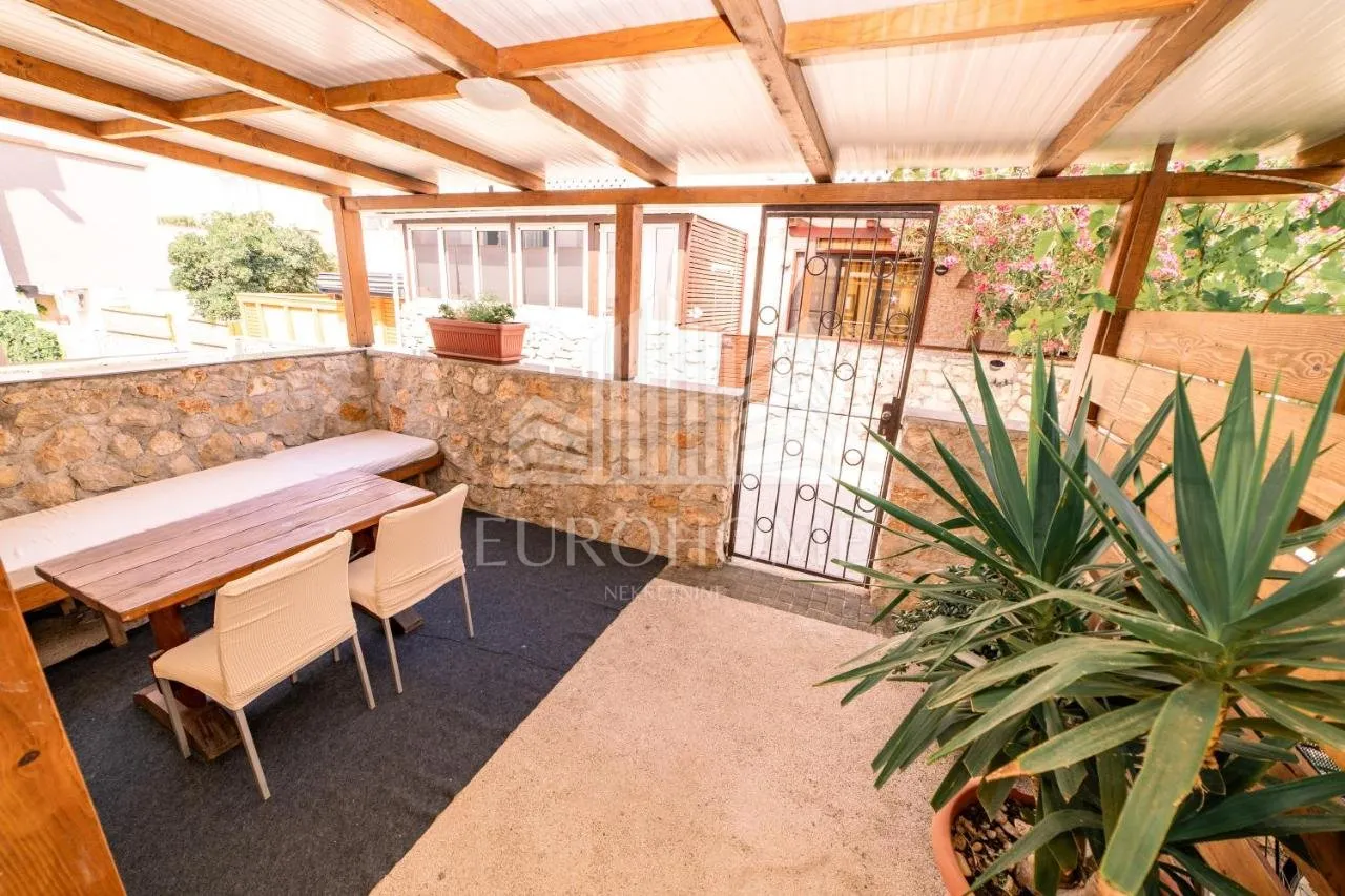 blizina zrća, gajac, kuća sa 8 apartmana 500 m od mora - slika 3