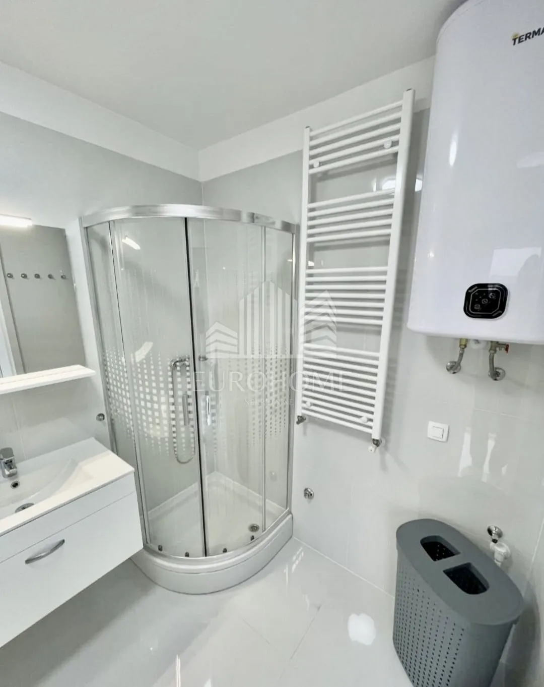 mikulići - kuća na tri etaže 1.607€/m2 - slika 23