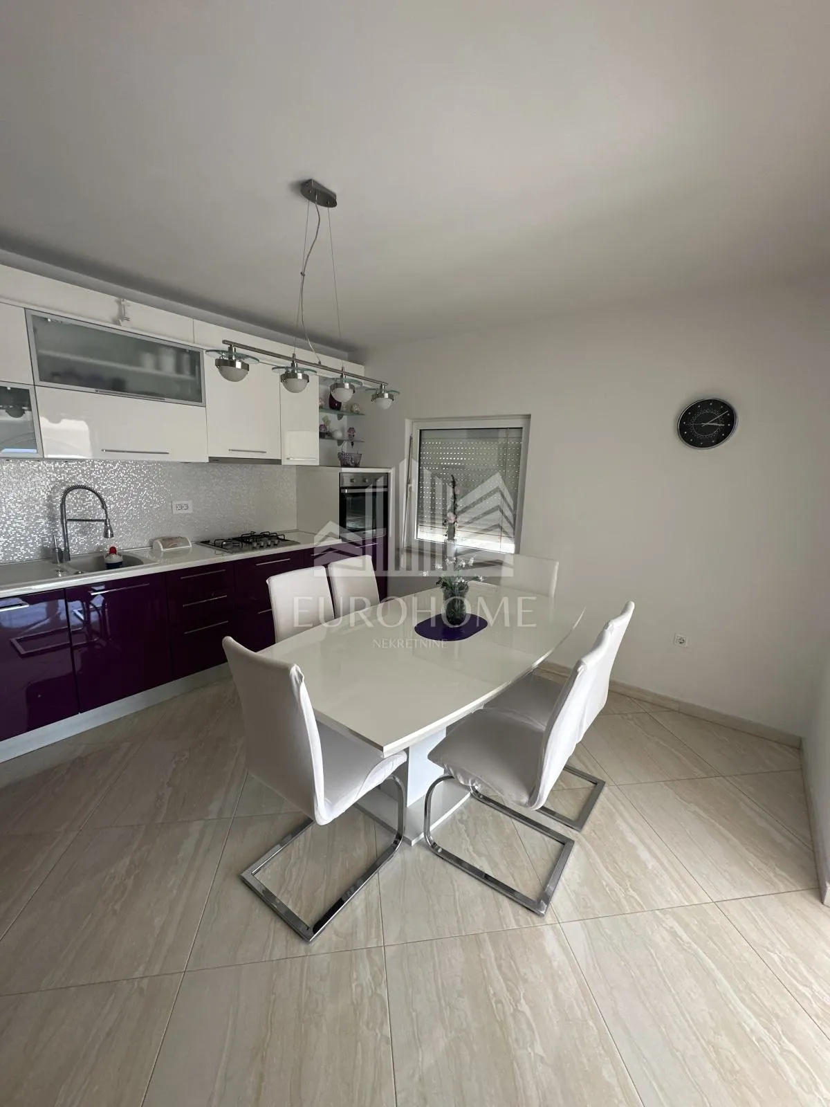 zadar- četverosoban stan,130.00 m2, cjelogodišnji najam - slika 7