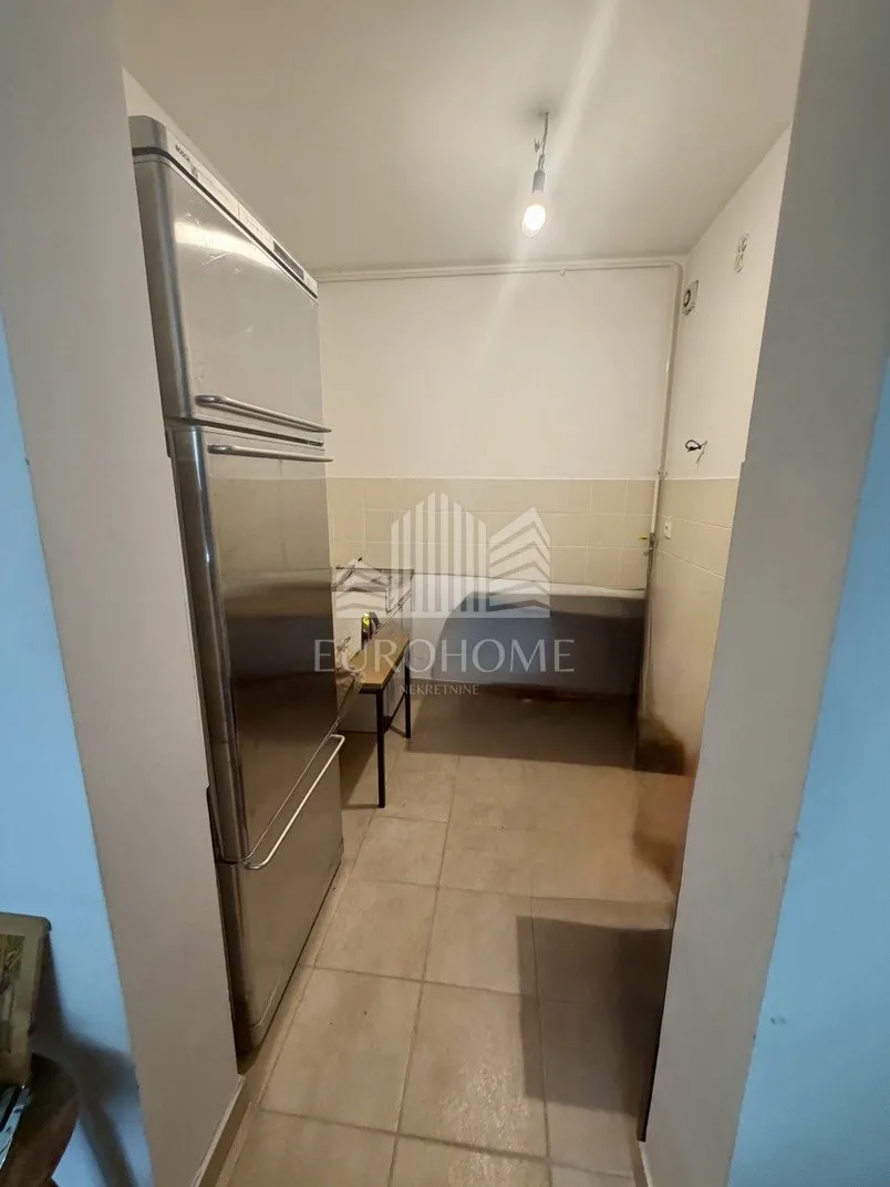 najam-poslovni prostor 48m2 - slika 5