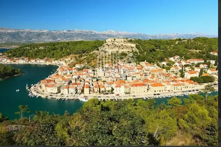 NOVIGRAD- Građ. zemljište - 2548m2 -Pogled na more