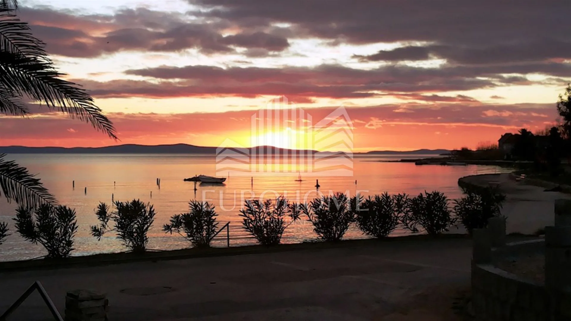 privlaka, apartman prvi red do mora, vrt, garaža 16m2 - slika 13