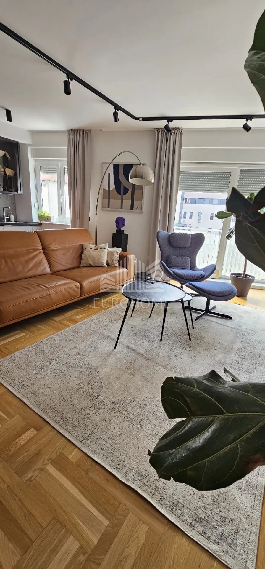 zadar, kolovare- dizajnerski uređen stan uz more, 76m2 - slika 3