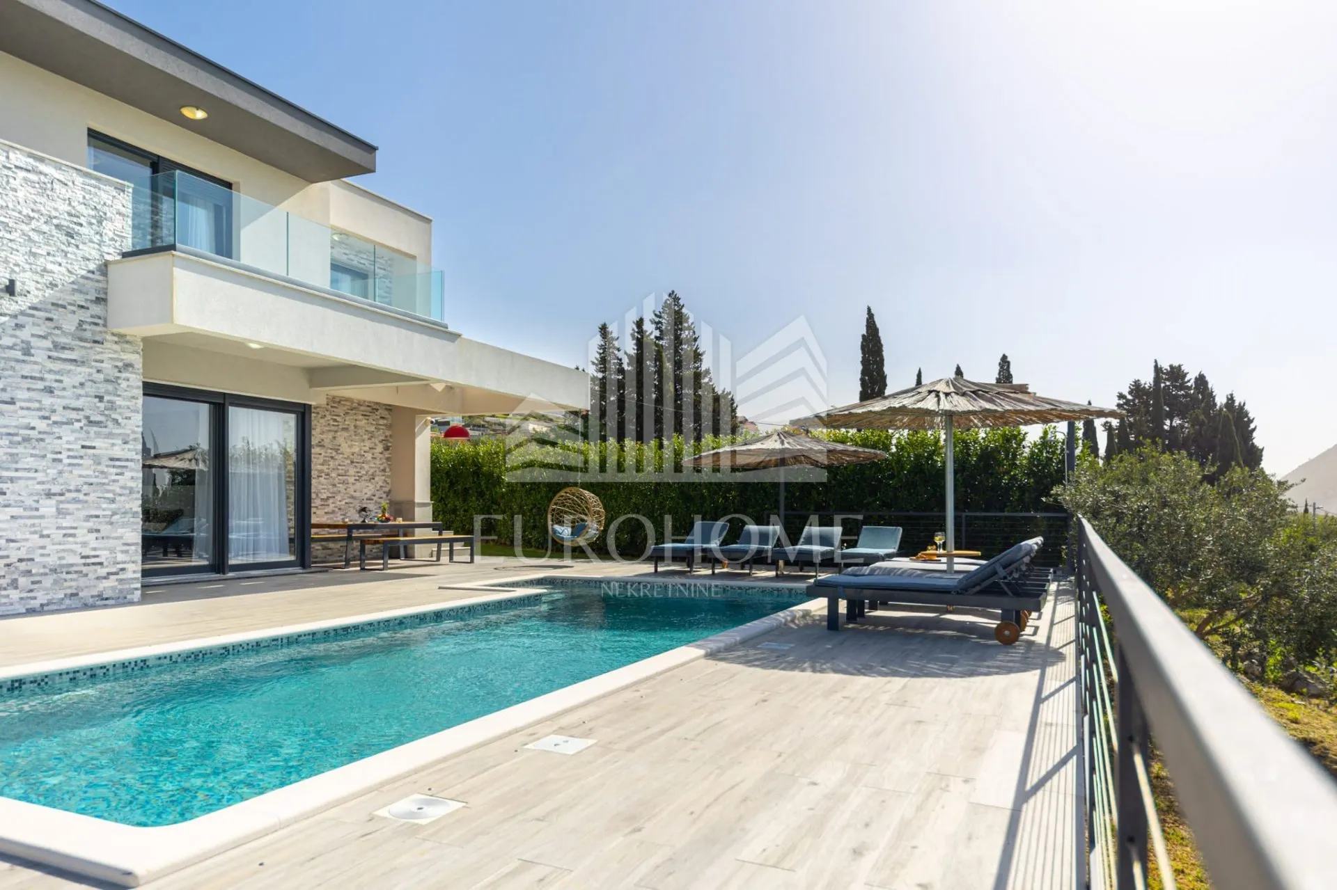 split, impresivna villa, 4 spavaće sobe, 195m2 - slika 25