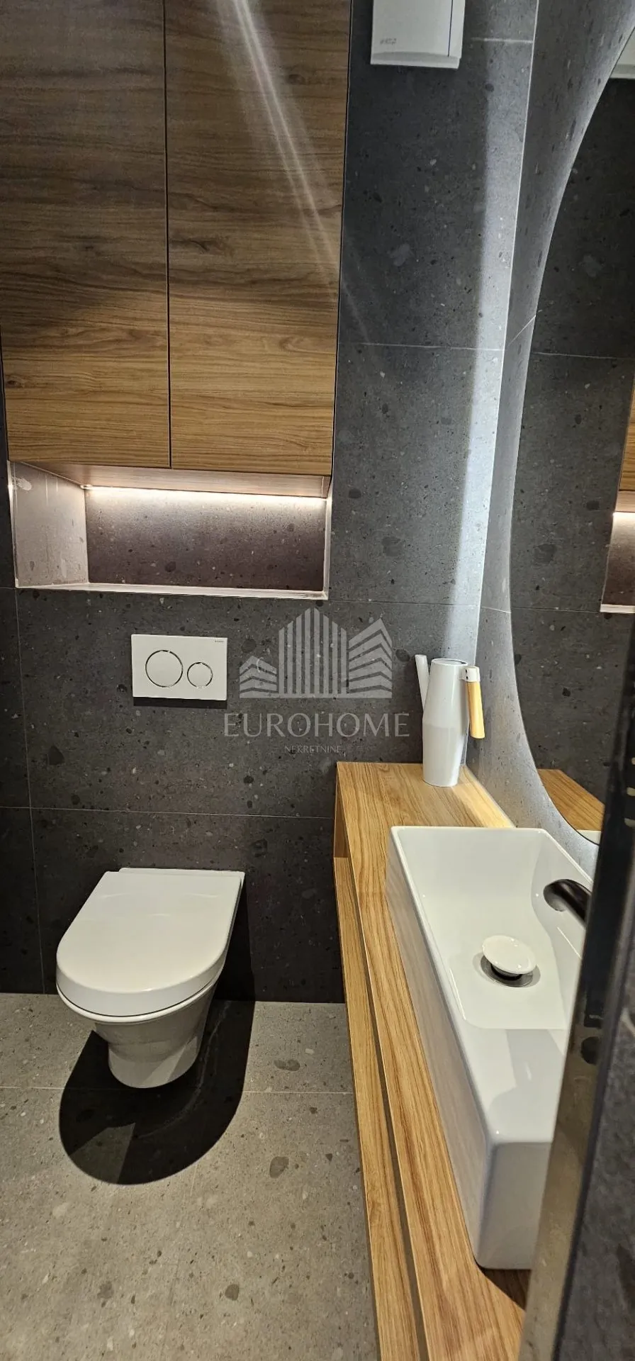 zadar, kolovare- dizajnerski uređen stan uz more, 76m2 - slika 9