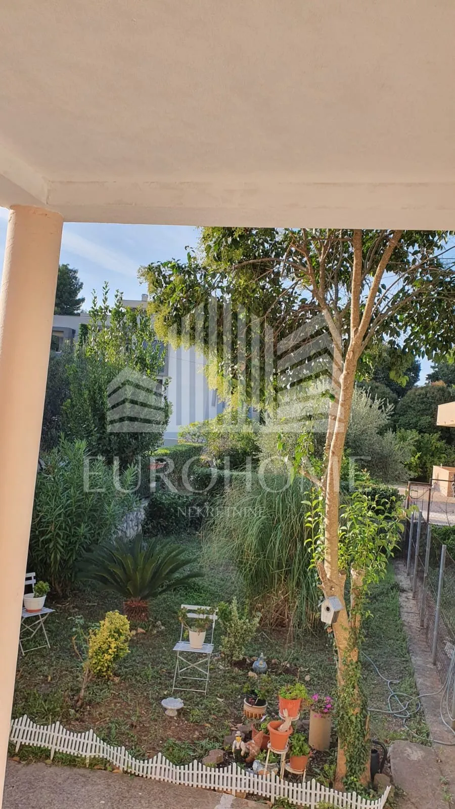 zadar, petrići-obiteljska kuća s tri stana i dvorištem,230m2 - slika 3