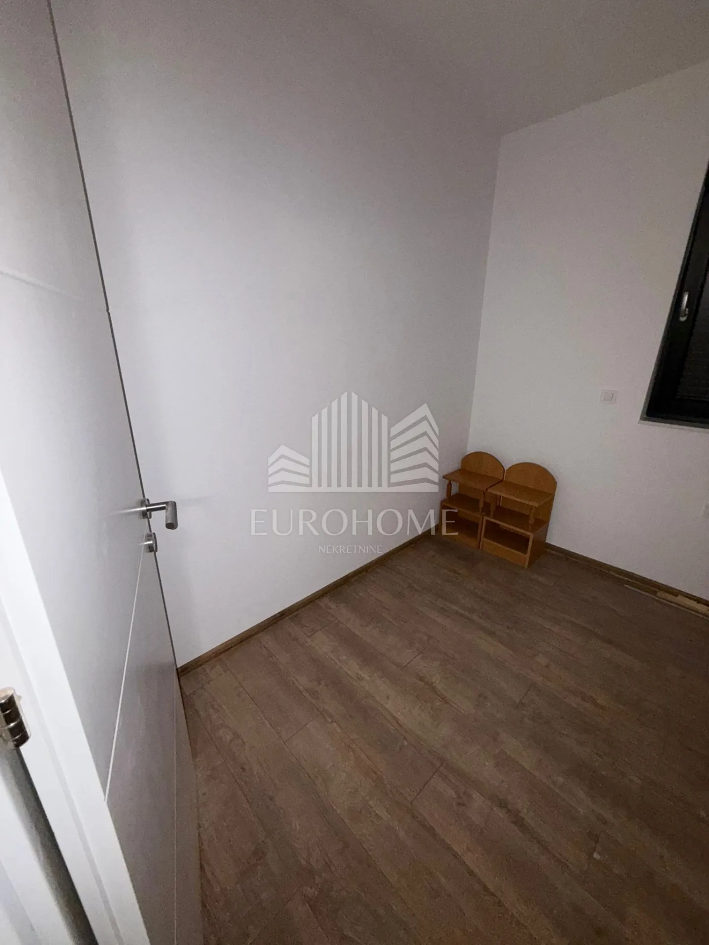 zaton, prekrasna kuća s bazenom (115 m2) + prostrana okućnica (250 m2) - slika 11