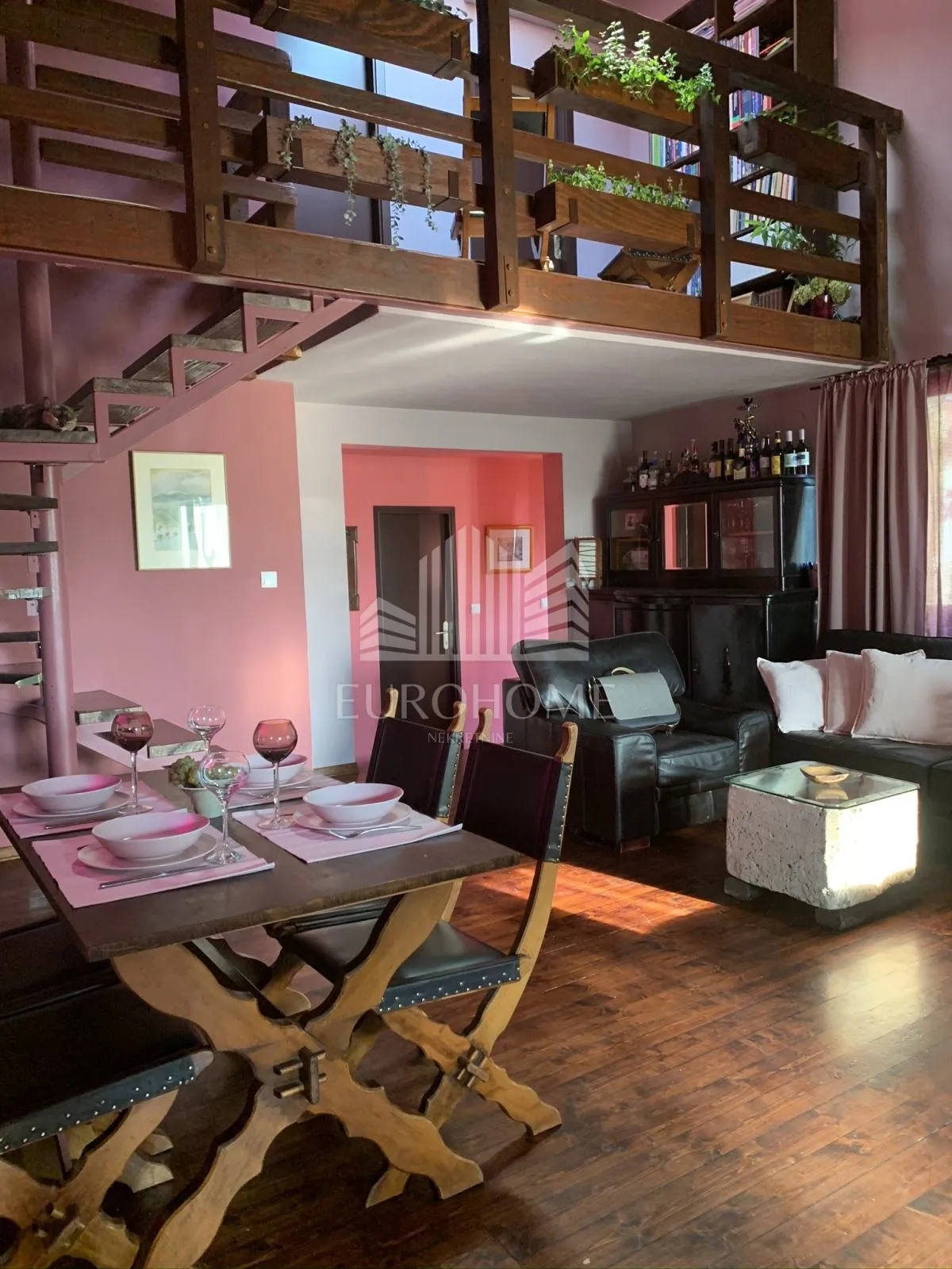 samostojeća kuća s 2 stana (110 m² + 58 m²), vrhovec - slika 9