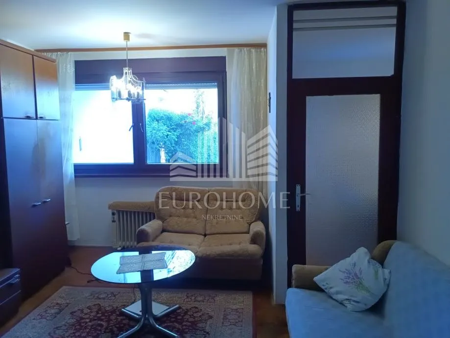 dvosoban stan 58m2, kromosovo naselje, velika gorica - slika 1